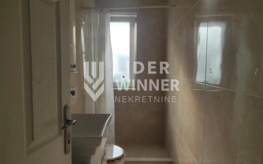 Odličan stan da dobroj lokaciji