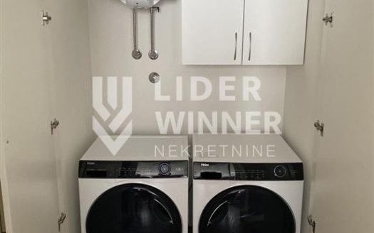 Fantastična ponuda, Beograd na vodi