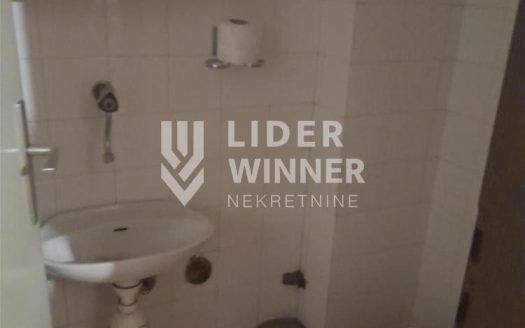 2.5 stan, Gornji grad