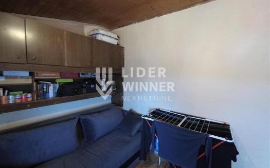 Stan sa pogledom na BW za kompletno renoviranje