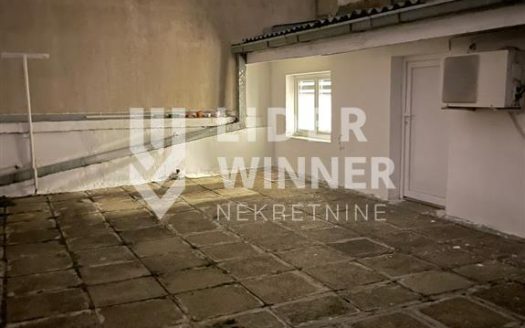 Odličan stan u centru grada