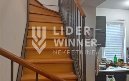 Odličan stan na Bežanijskoj kosi