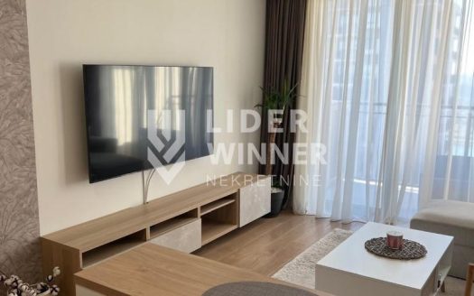 Lux 2.0 stan, BW Verde, pogled na reku