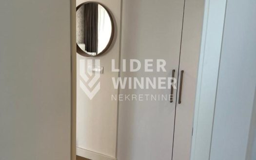 Lux 2.0 stan, BW Verde, pogled na reku