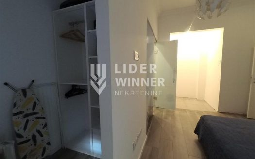 Komforan apartman na savrsenoj lokaciji u centru kod,, Politike''.