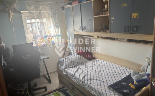 Ekskluzivan stan sa parking mestom