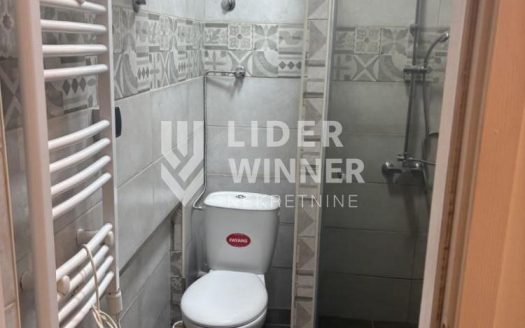 trg Republike 1.0 prazan stan