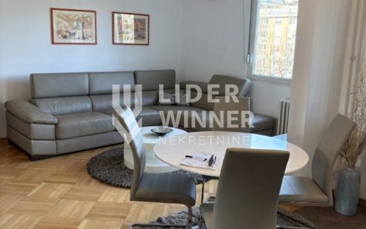 Lux stan kod Cvetkove pijace