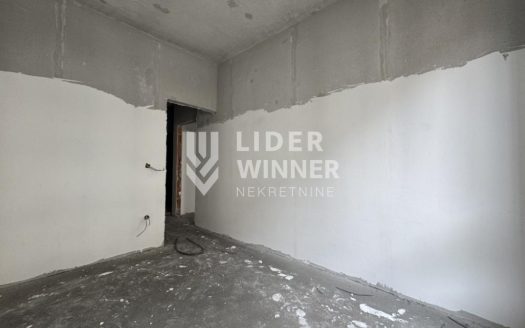 Novogradnja, Lux 3.0, garažno mesto