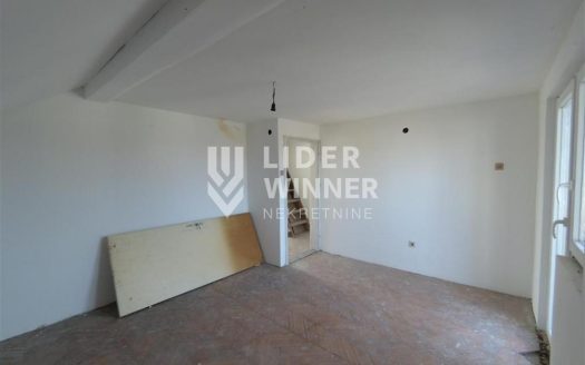 Kuća sama na placu od 7.5a – Vranić