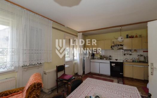 Vertikala kuće sa dva odvojena stana